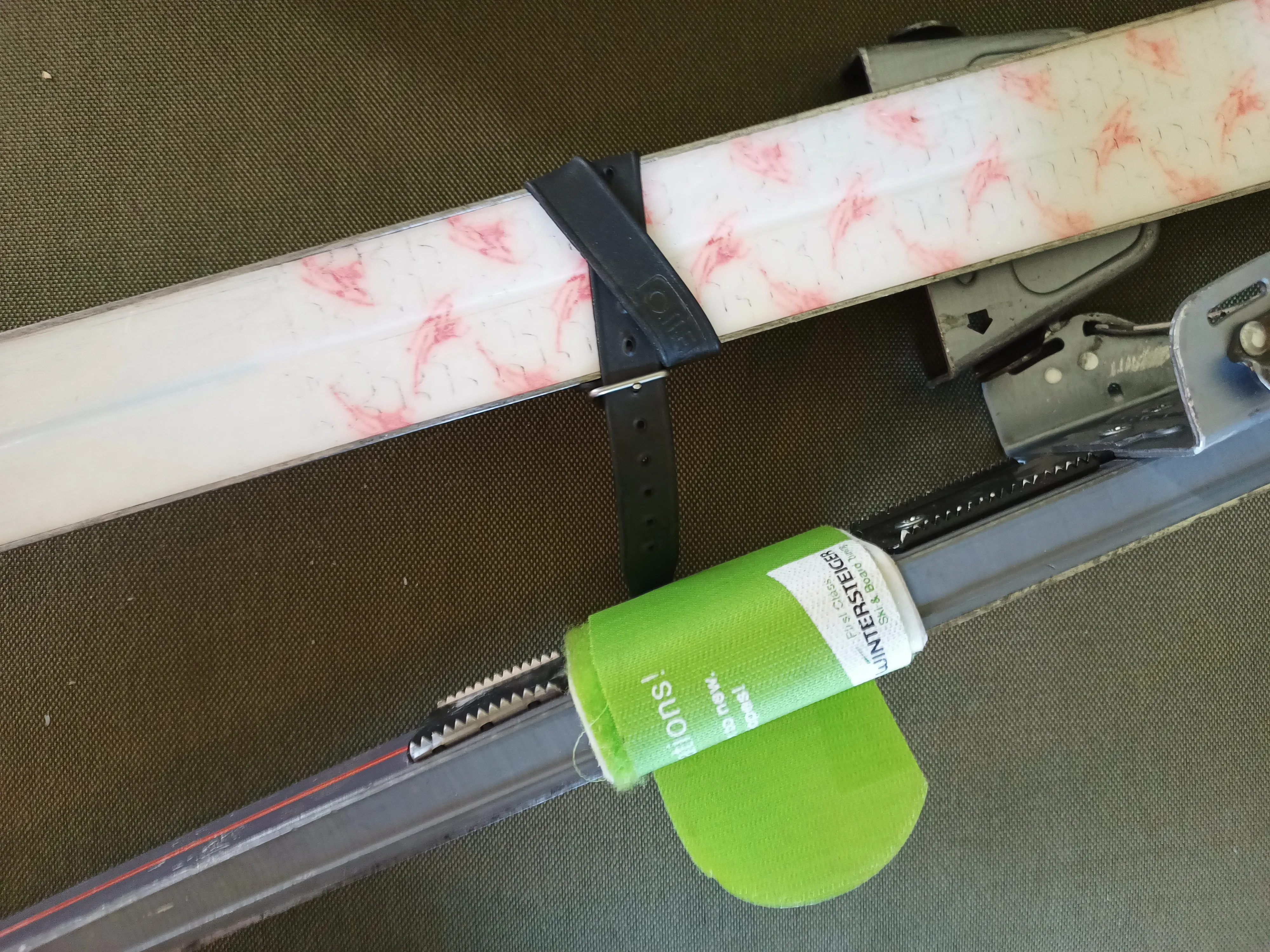 Forgotten your ski skins? Ski strap around the skis just under the binding to get extra grip on the snow.
