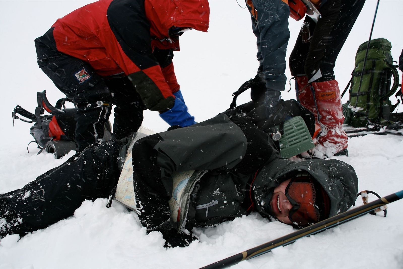 Alerting the emergency services — phone and Nødnett in the mountains
